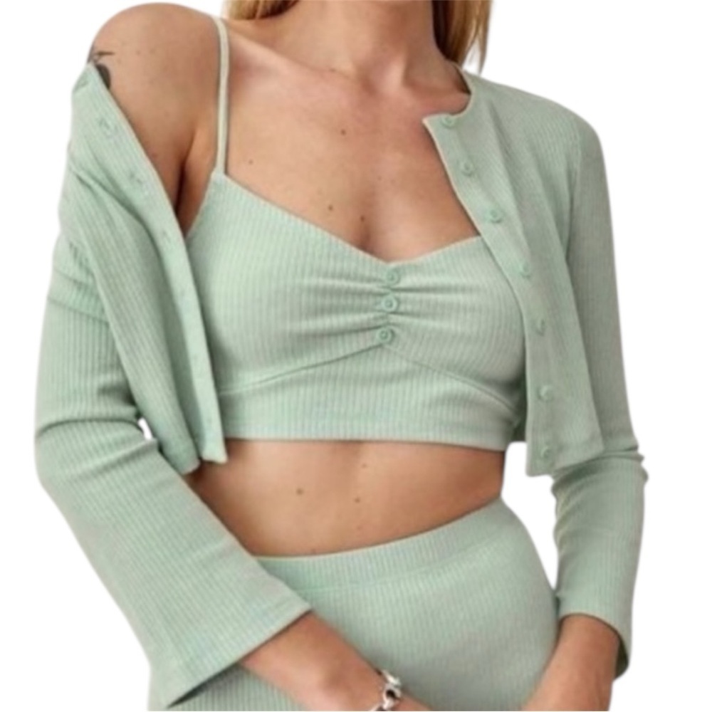 REFORMATION Niko Ribbed Cropped Cardigan Cute Knit Top in Pistachio Green XL - Picture 2 of 7